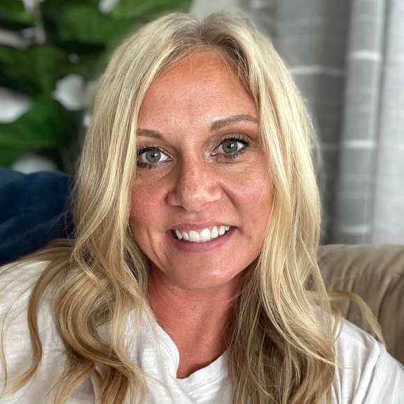 Meet your Posher, Krystal - Picture 3 of 13